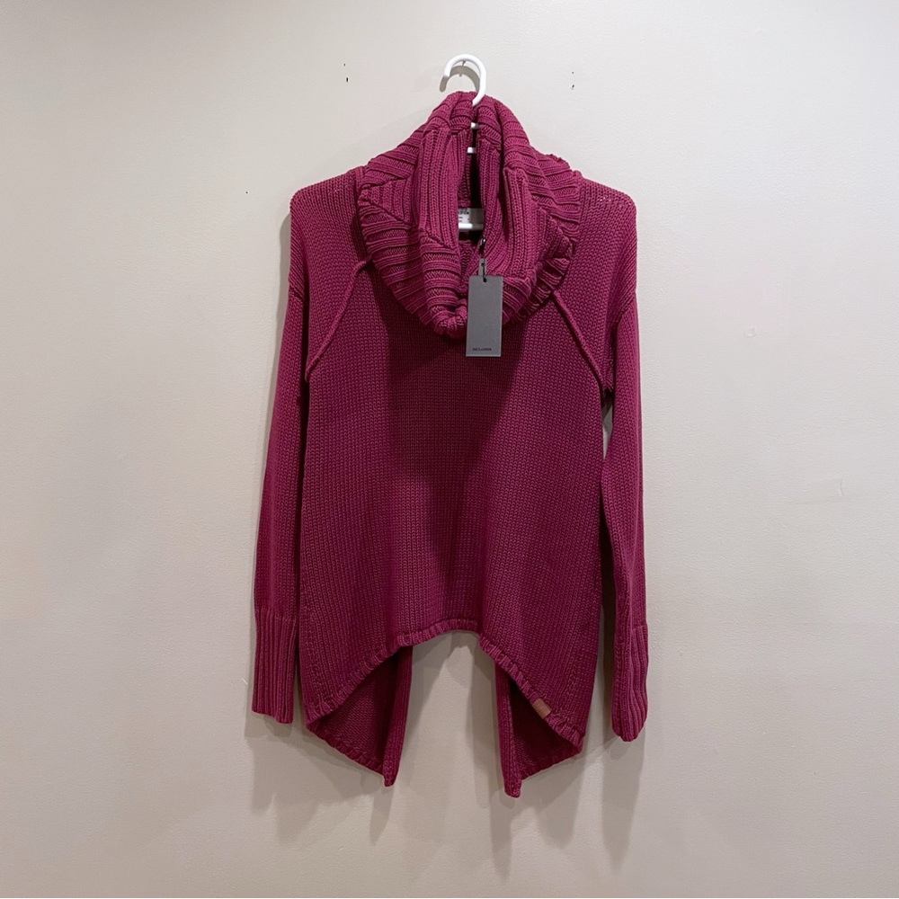 One Teaspoon Lux Chunky Knit Open Back Sweater